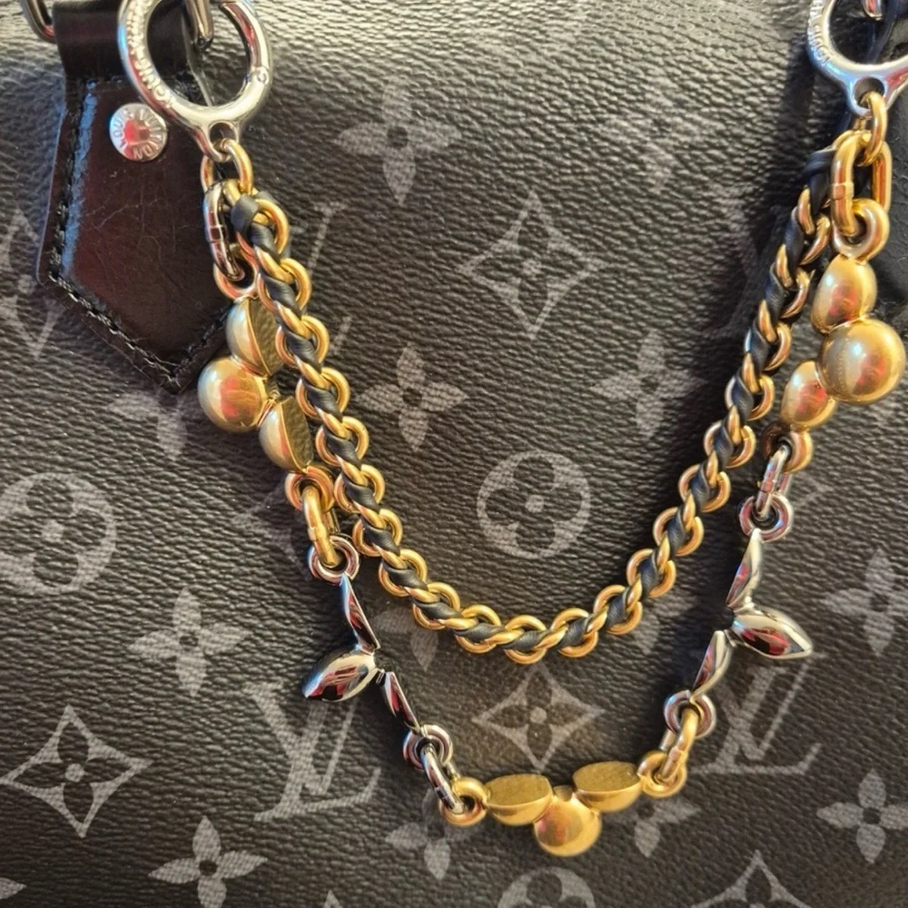 Sale🎉 Fm $750. Louis Vuitton Speedy 30 Soft Bag BAG CHARM - Picture 13 of 16